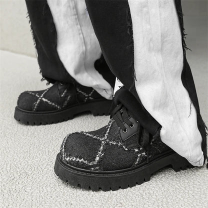 VOIDWEAR SIGNAL_CANVAS_09 ☰ men’s breathable split leather casual shoes in black, slip-on lace hybrid with rubber sole, minimalist ritual-inspired design.