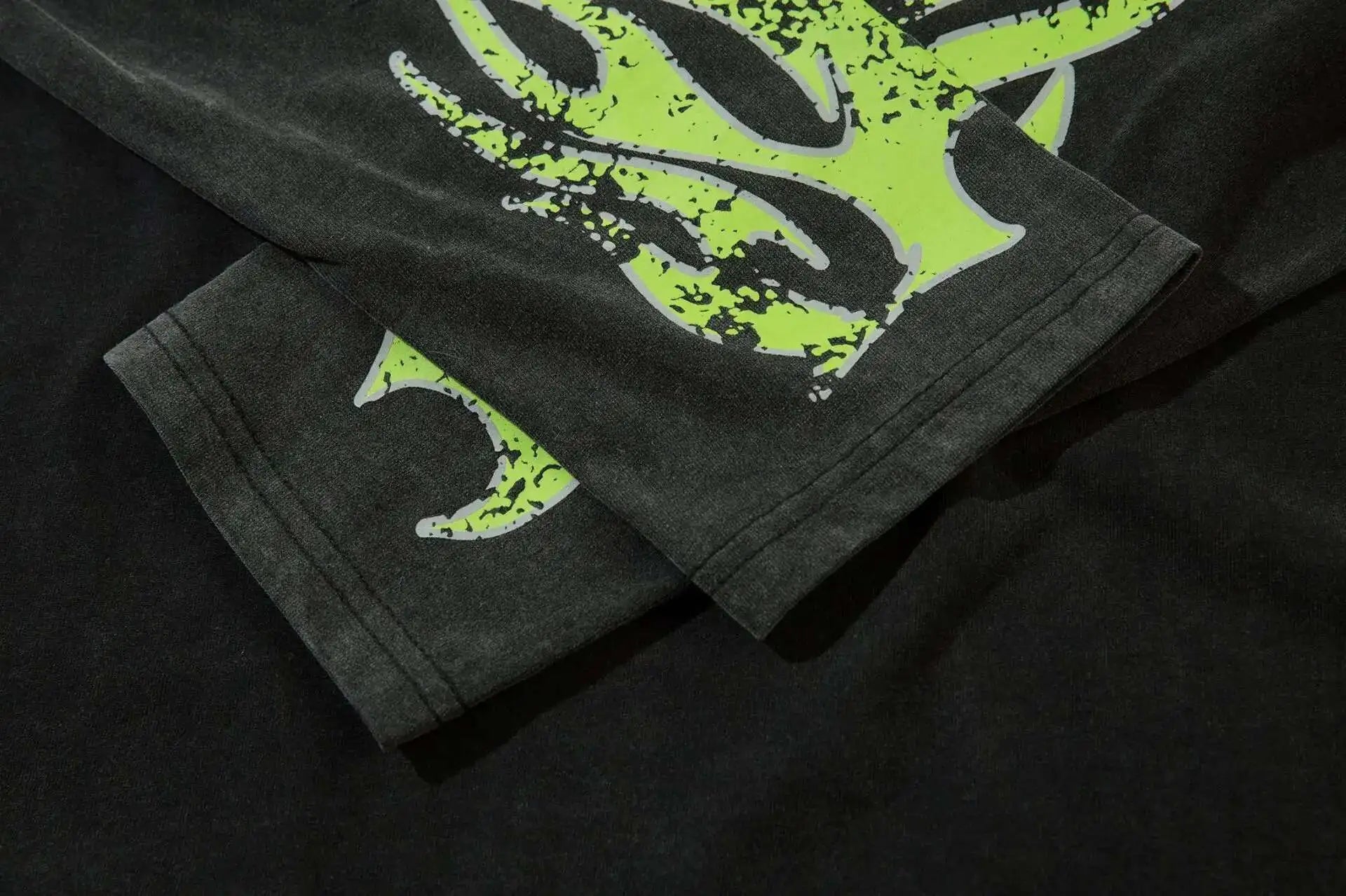VDR_GREENFLAME ☰ TEES —long sleeve-VOIDWEAR™