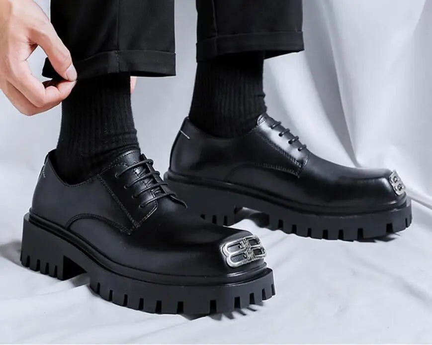 [Product/Model Name] + [Angle/View] + [Visible Aesthetic \& Material Details] + [Fit/Silhouette]